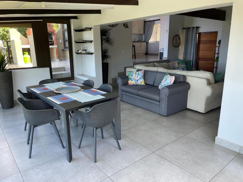 Billfish Apartments Ballito Bagian luar foto
