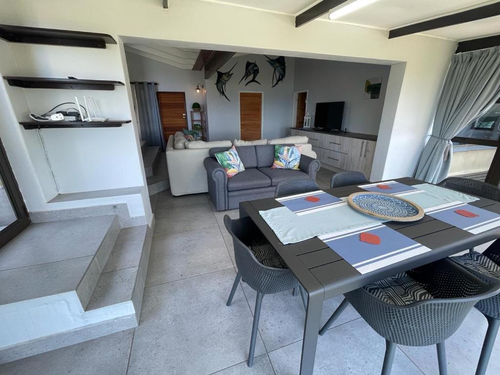 Billfish Apartments Ballito Bagian luar foto
